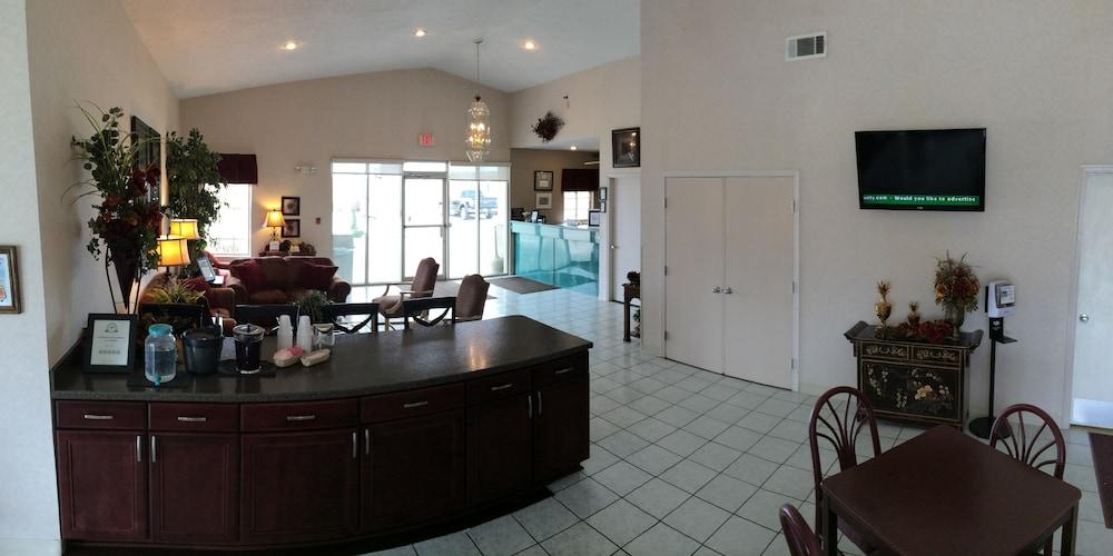 Boarders Inn And Suites By Cobblestone Lamar Missouri Exterior foto