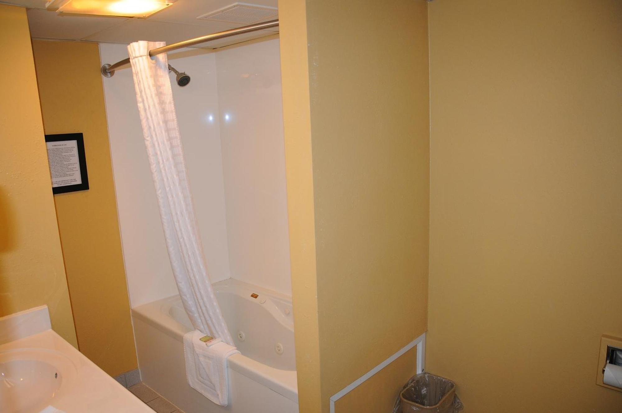 Boarders Inn And Suites By Cobblestone Lamar Missouri Quarto foto